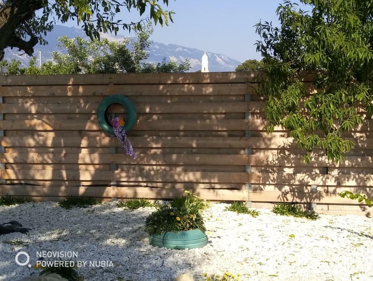 Le Paradis D' Elli Lakithra Bagian luar foto